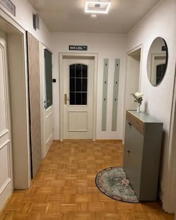 Charmantes Mit 3 Schlafzimmer アパート *